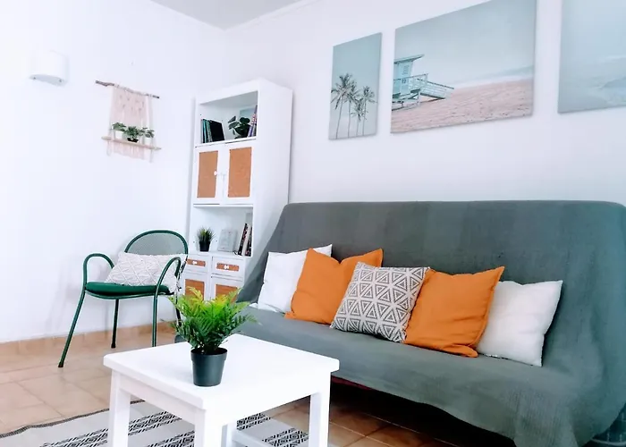 Lovely Apartment 500 M Walk To The Beach